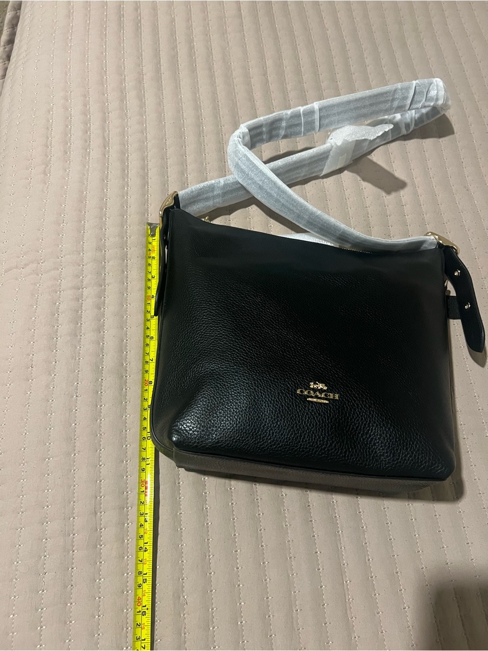 Coach Black Pebbled Leather Hobo with Gold Hardware - Picture 5 of 9